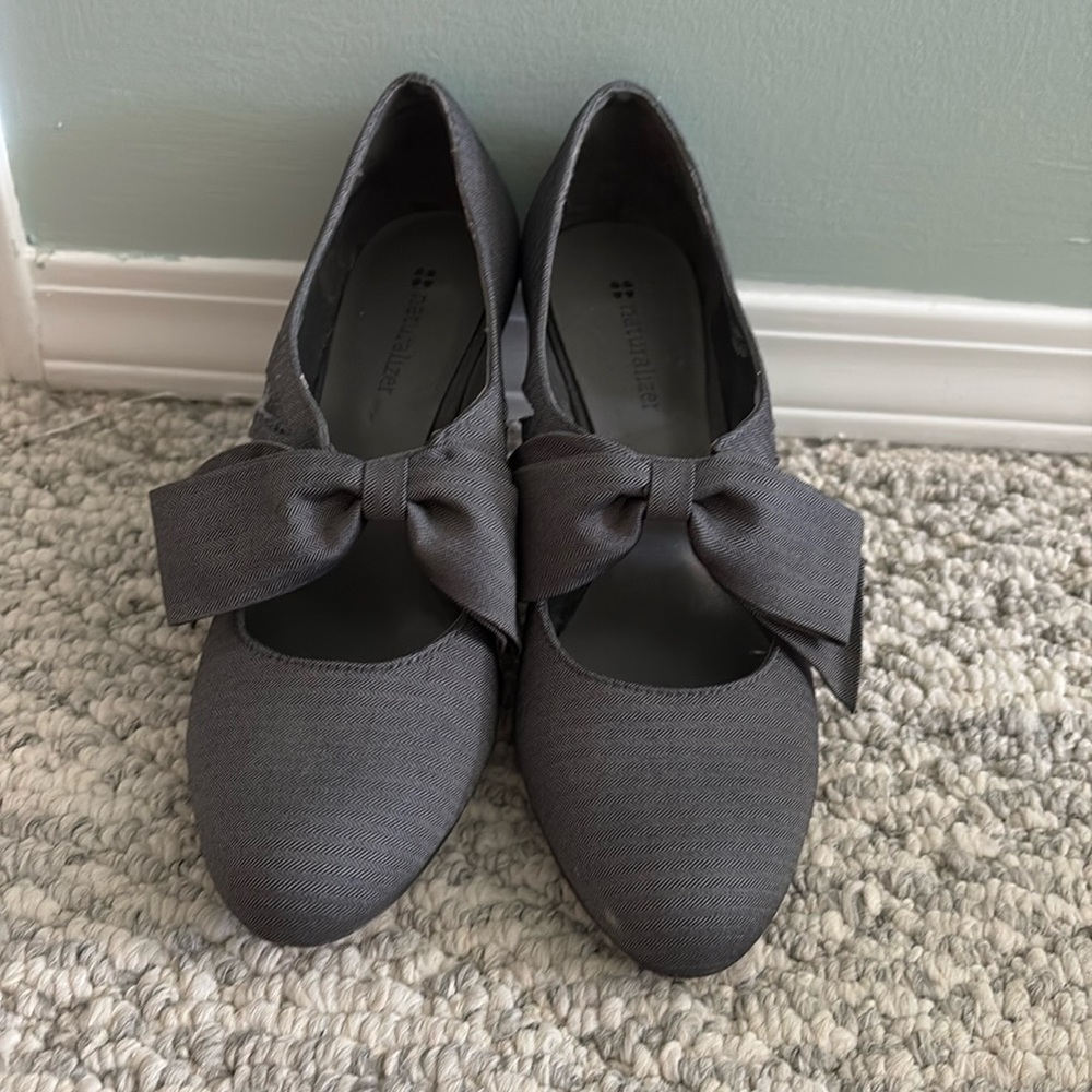 Naturalizer Charcoal Bow Heels